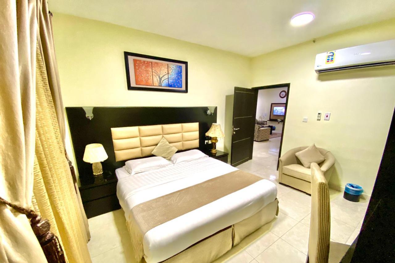 Spring Tower Aparthotel Jubail Bagian luar foto