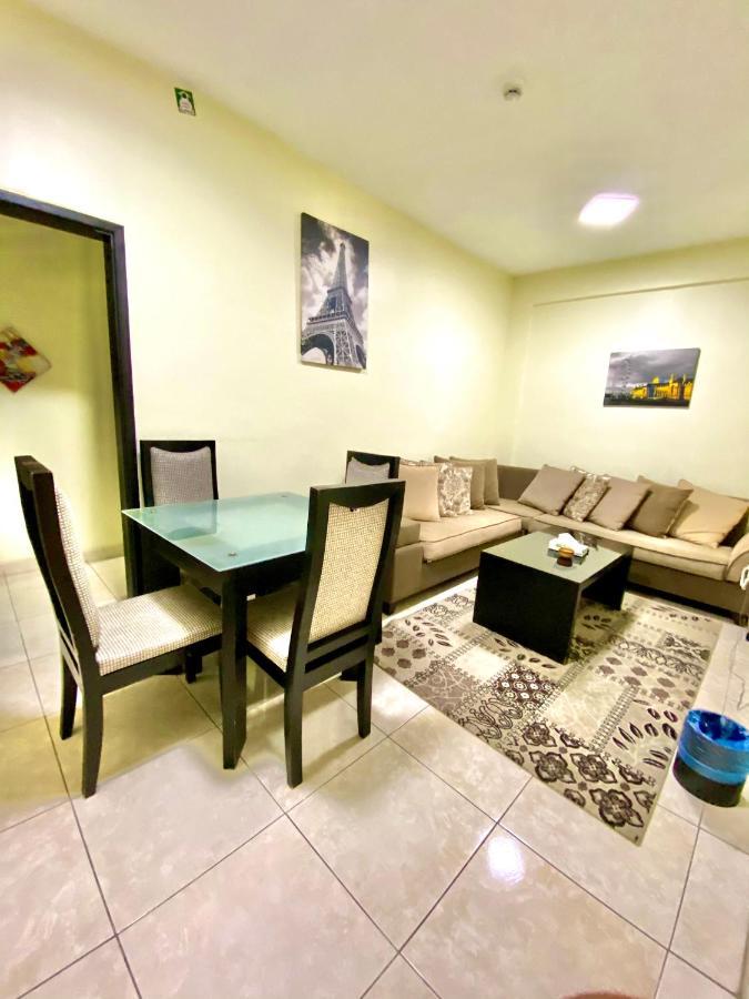 Spring Tower Aparthotel Jubail Bagian luar foto